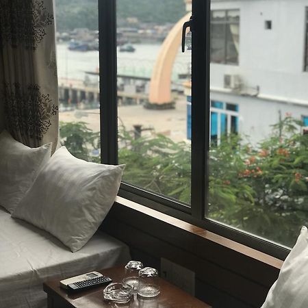 Ha Vy Hotel Cat Ba Island Buitenkant foto