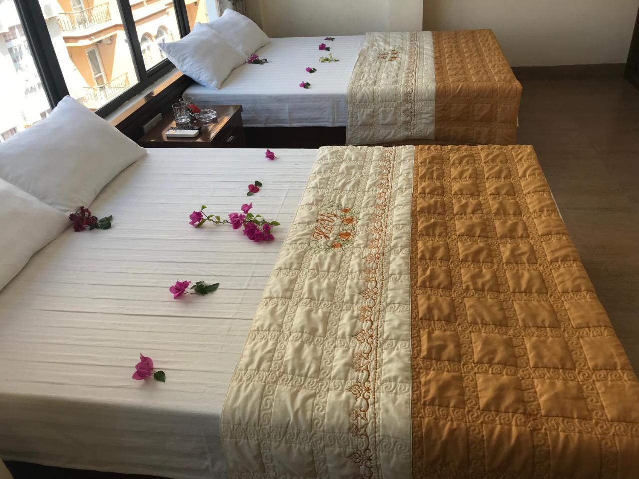 Ha Vy Hotel Cat Ba Island Buitenkant foto