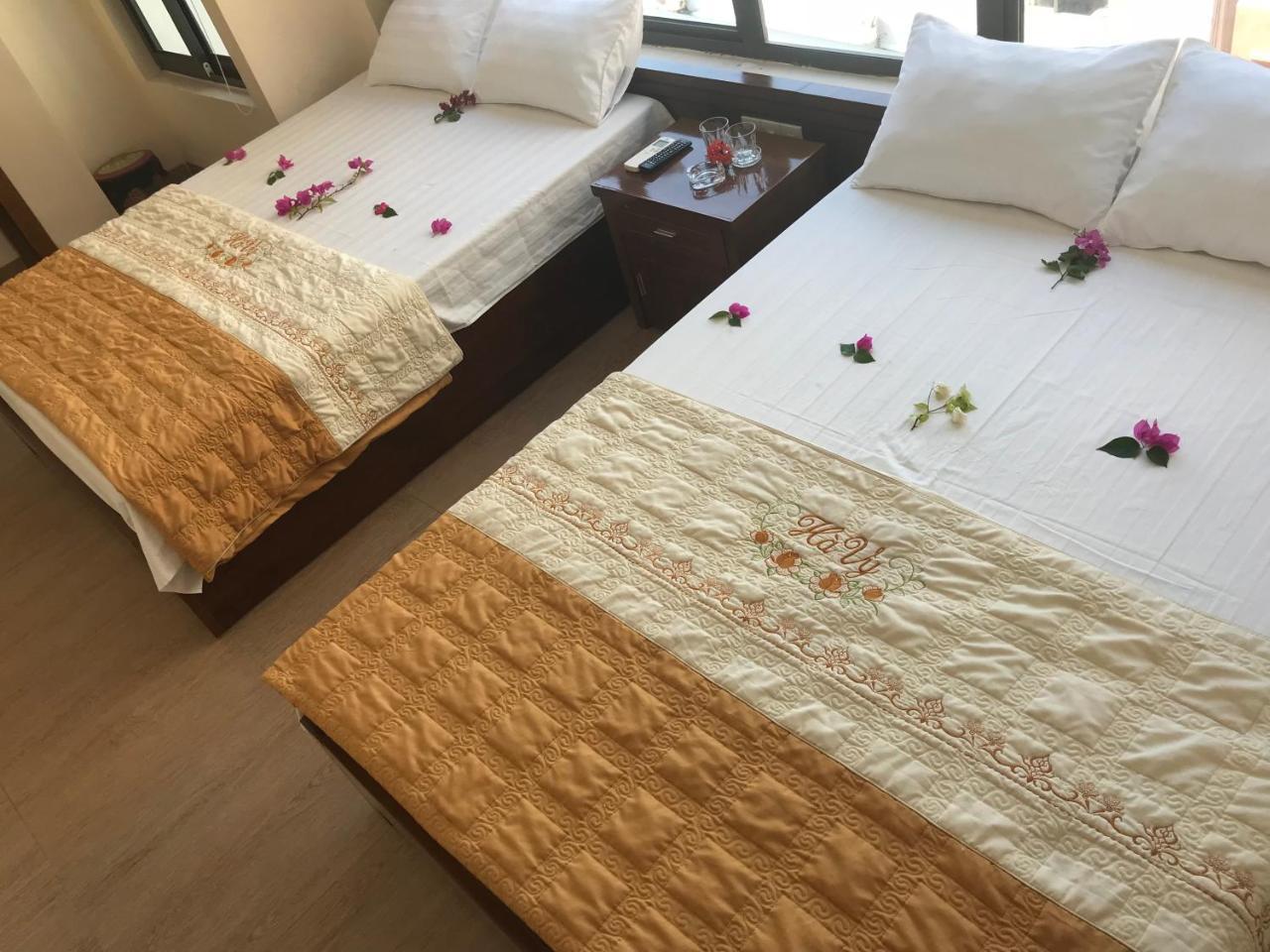 Ha Vy Hotel Cat Ba Island Buitenkant foto