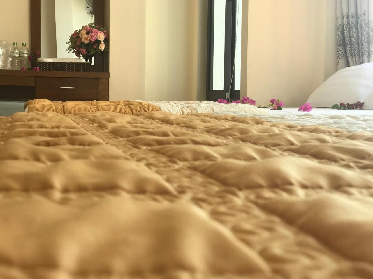 Ha Vy Hotel Cat Ba Island Buitenkant foto